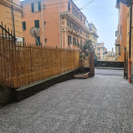 Ampio Appartamento Con 2 Posti Auto E Cortile جنوة المظهر الخارجي الصورة