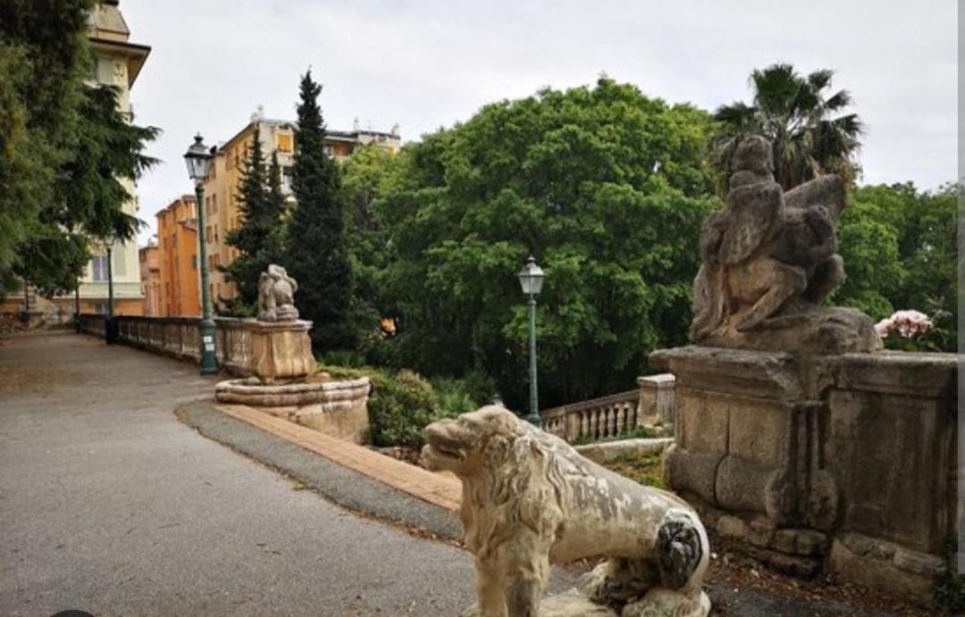 Ampio Appartamento Con 2 Posti Auto E Cortile جنوة المظهر الخارجي الصورة